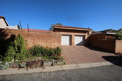 Cluster House For Sale in Ferndale, Randburg
