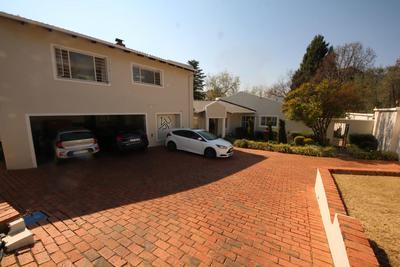 House For Rent in Paulshof, Sandton